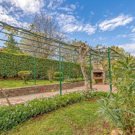 Apartment Flores Stari Pazin 外观 照片