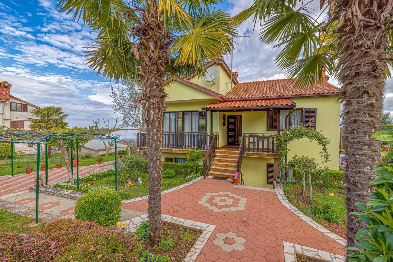Apartment Flores Stari Pazin 外观 照片