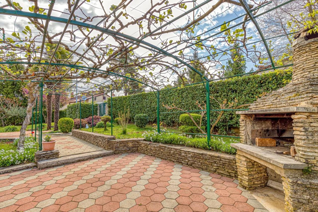 Apartment Flores Stari Pazin 外观 照片